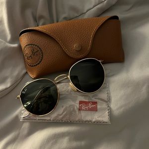 Ray ban sunglasses size small
